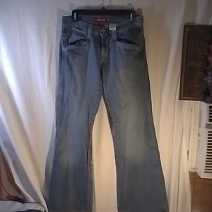 Levis jeans